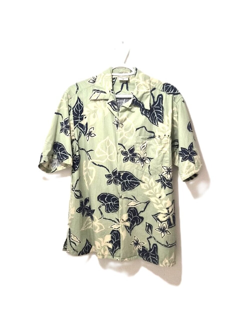 VTG Y2K Go Barefoot Hawaiian Shirt USA Green Tropical Cotton Resortwear Yachtclu